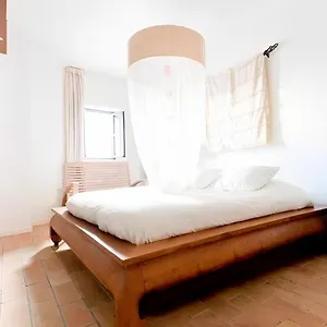 Apartamento Exclusive With Stunning Patio In The Center, Sevilla