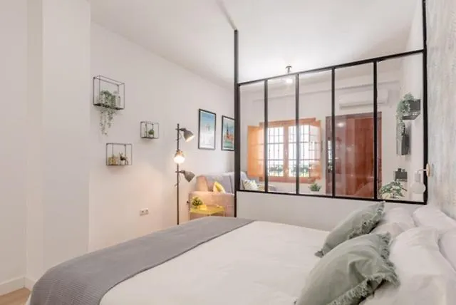 Loft And Bike Alameda Daire Sevilla 0*,